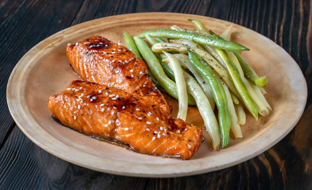 Teriyaki salmon with beans